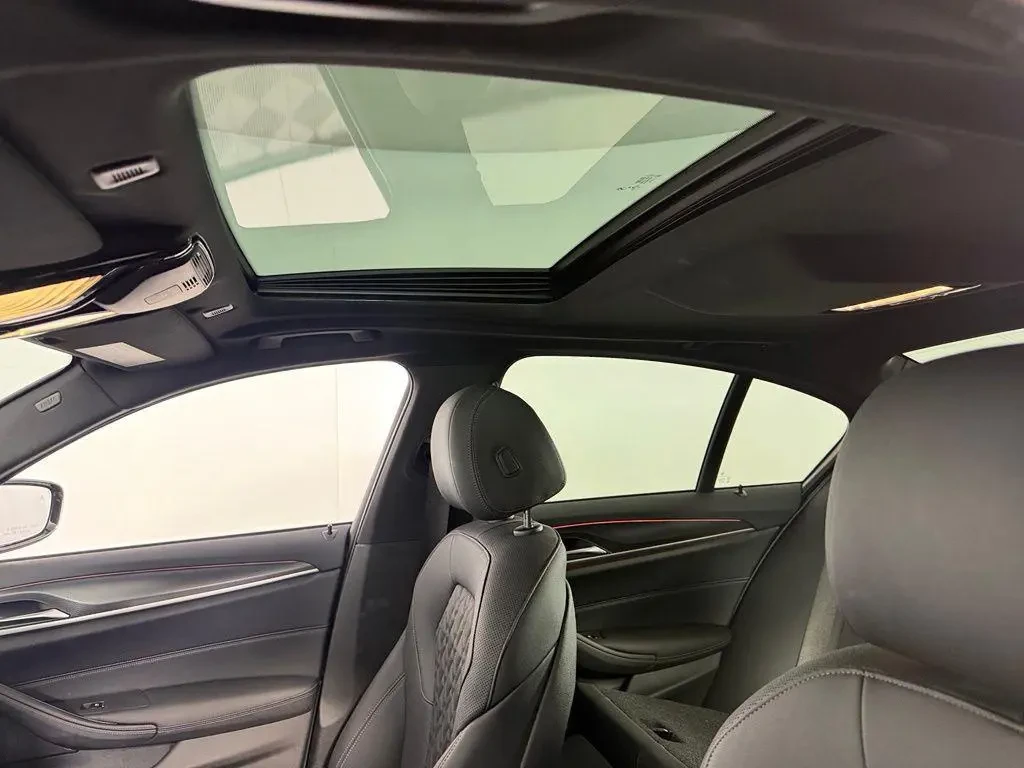 BMW 540 I, снимка 13 - Автомобили и джипове - 55577807