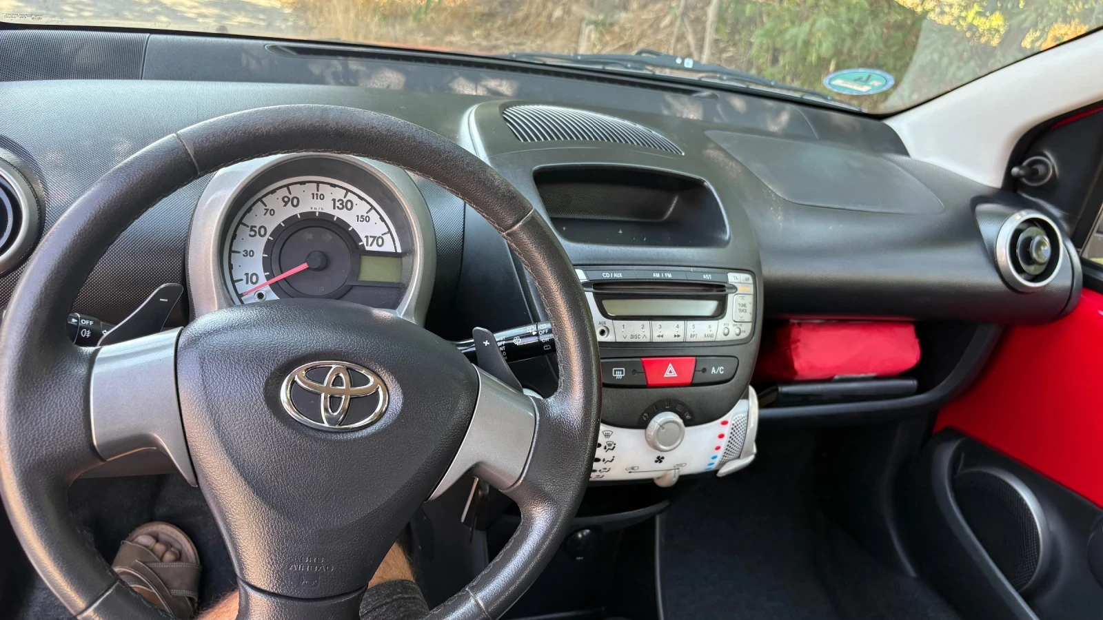 Toyota Aygo Автоматик Германия ТОП, снимка 11 - Автомобили и джипове - 55630373