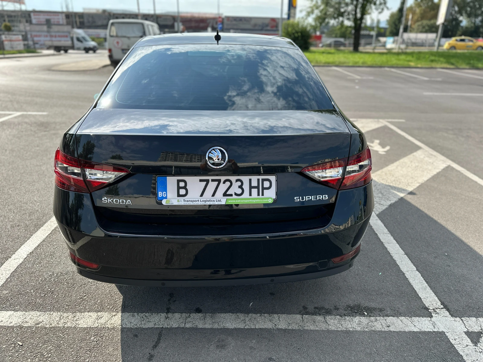 Skoda Superb 2.0 DSG, снимка 5 - Автомобили и джипове - 55995588