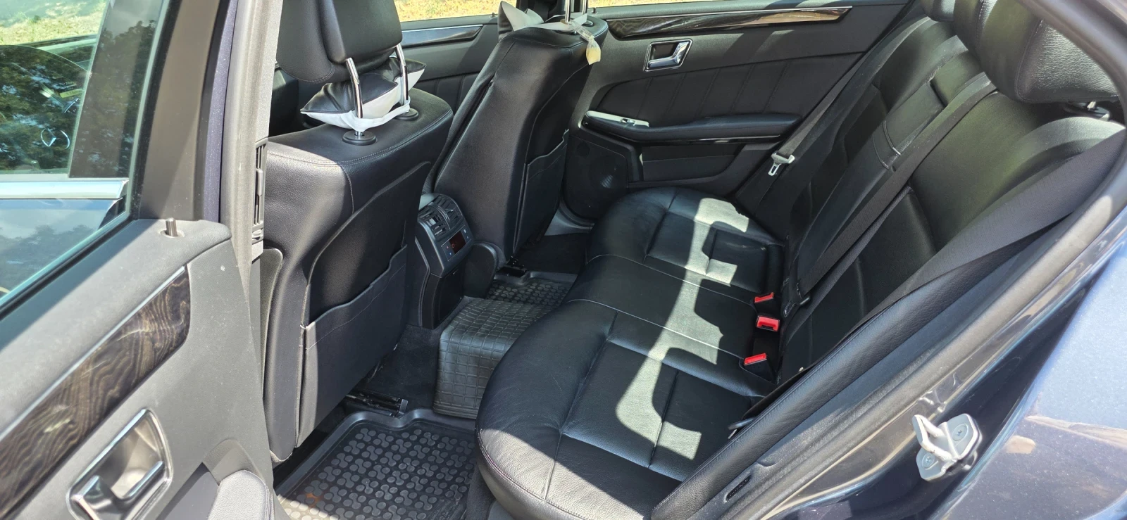 Mercedes-Benz E 350, снимка 10 - Автомобили и джипове - 56077337