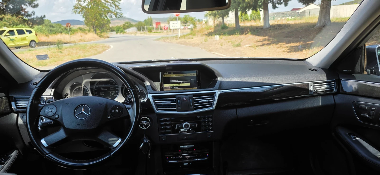 Mercedes-Benz E 350, снимка 8 - Автомобили и джипове - 56077337