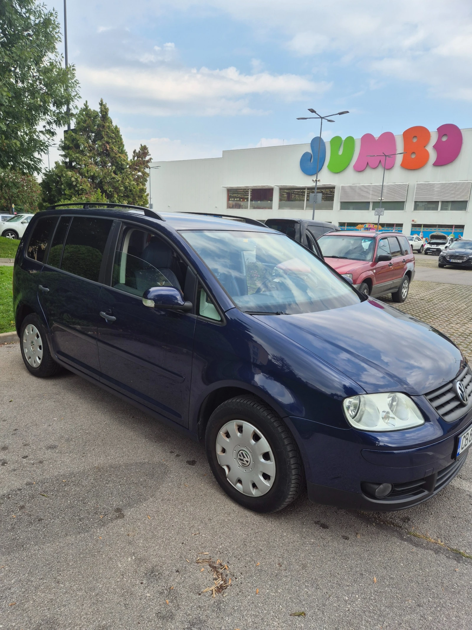 VW Touran, снимка 2 - Автомобили и джипове - 56168214