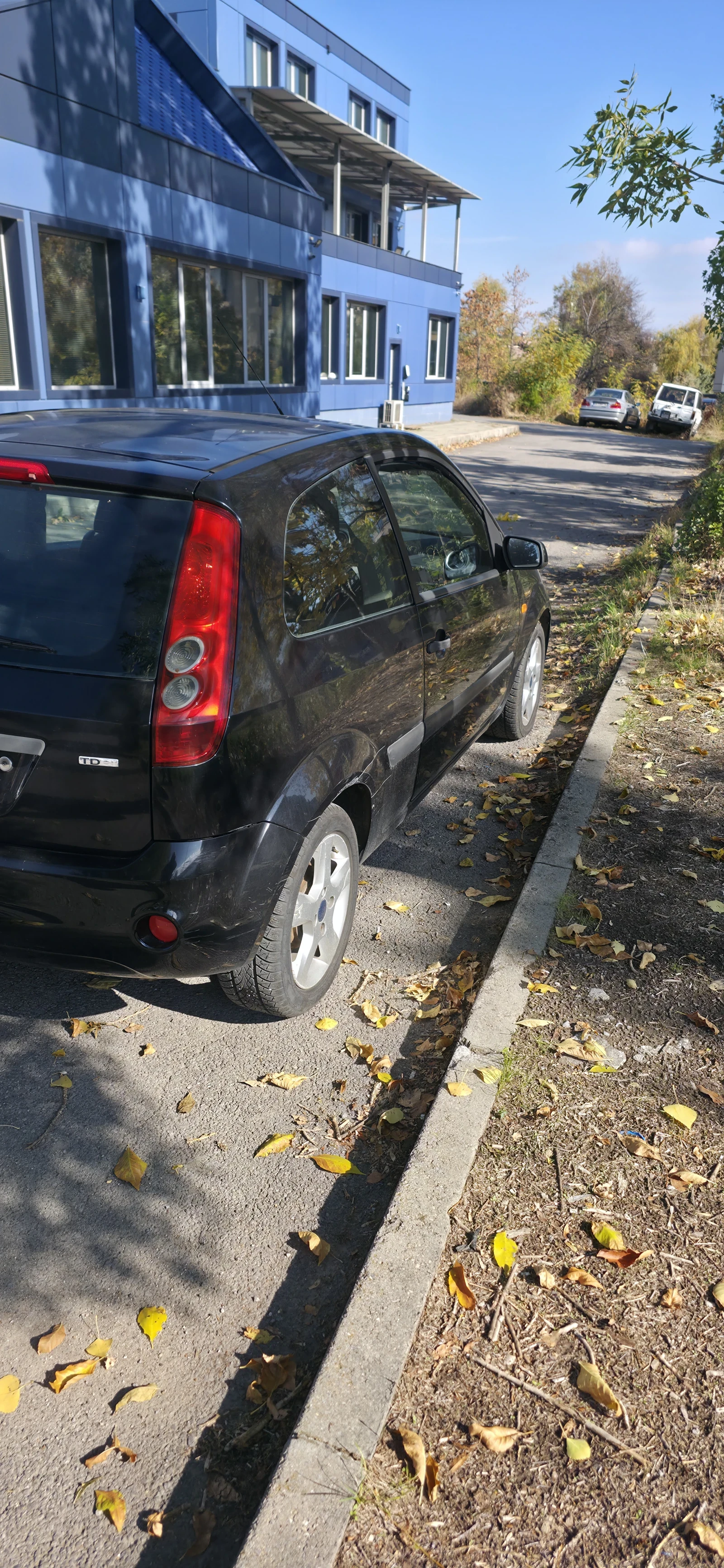 Ford Fiesta 1.4тдци, снимка 8 - Автомобили и джипове - 56644887