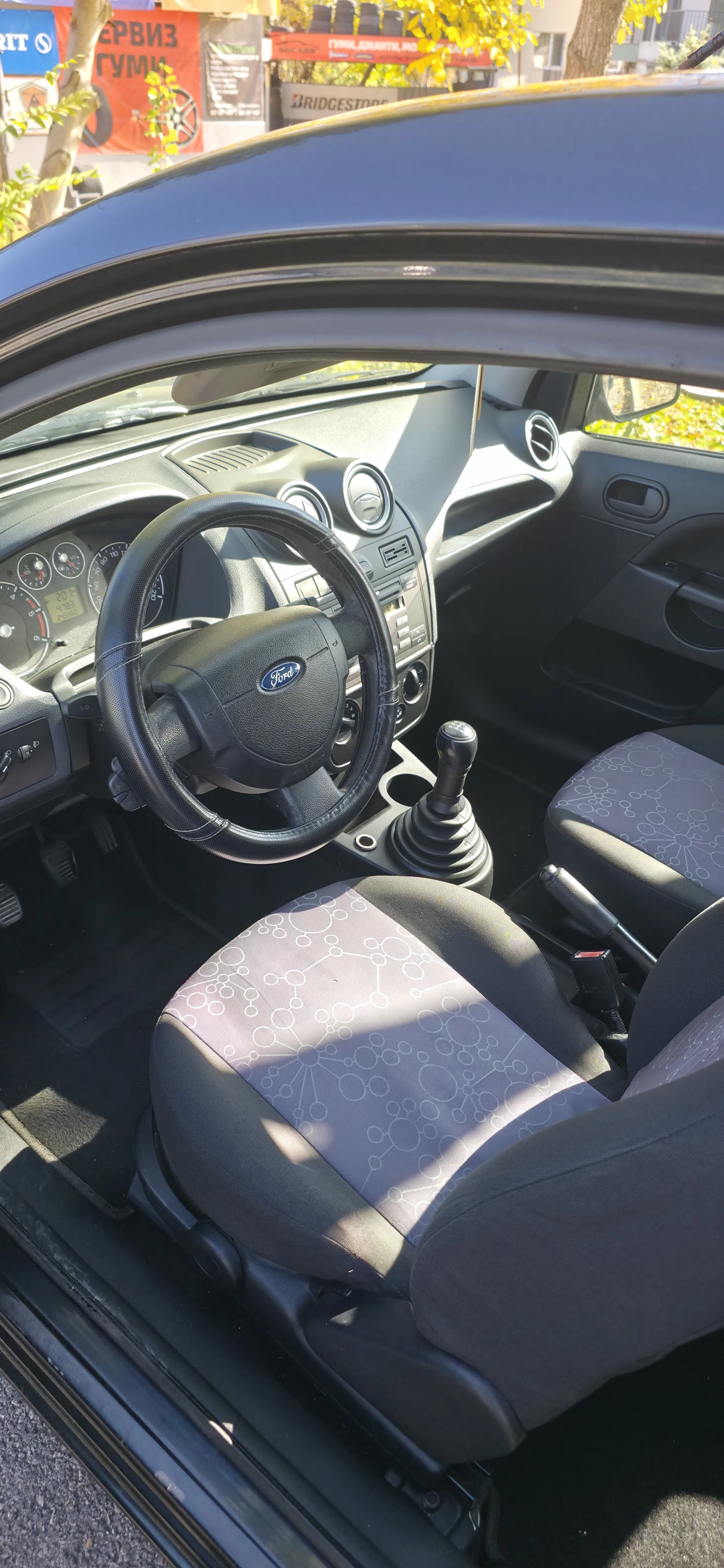 Ford Fiesta 1.4тдци, снимка 11 - Автомобили и джипове - 56644887