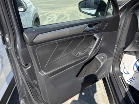 VW Tiguan Comfortline R-Line Black Edition / Carfax / Автокр, снимка 12