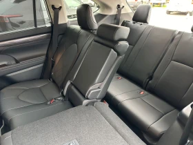 Toyota Highlander Hybrid = Luxury= 7 Seats Гаранция, снимка 11