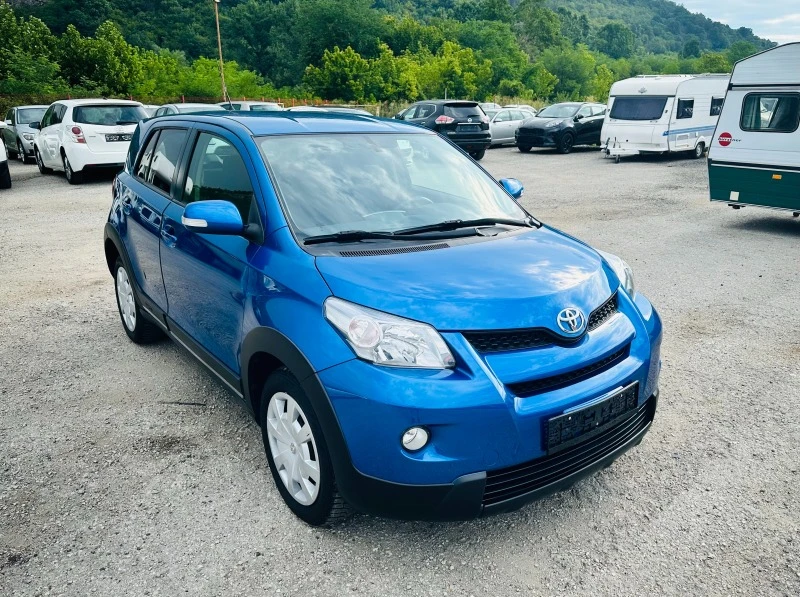 Toyota Urban Cruiser 1.4 D4D NAVI 4x4 УНИКАТ, снимка 1 - Автомобили и джипове - 46696412