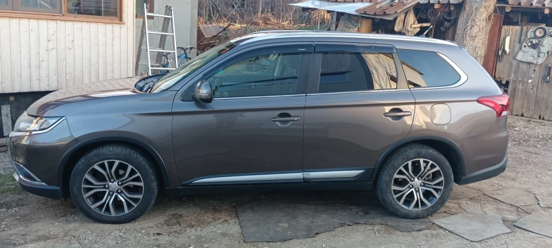 Mitsubishi Outlander 2.2 did, снимка 5 - Автомобили и джипове - 49424061