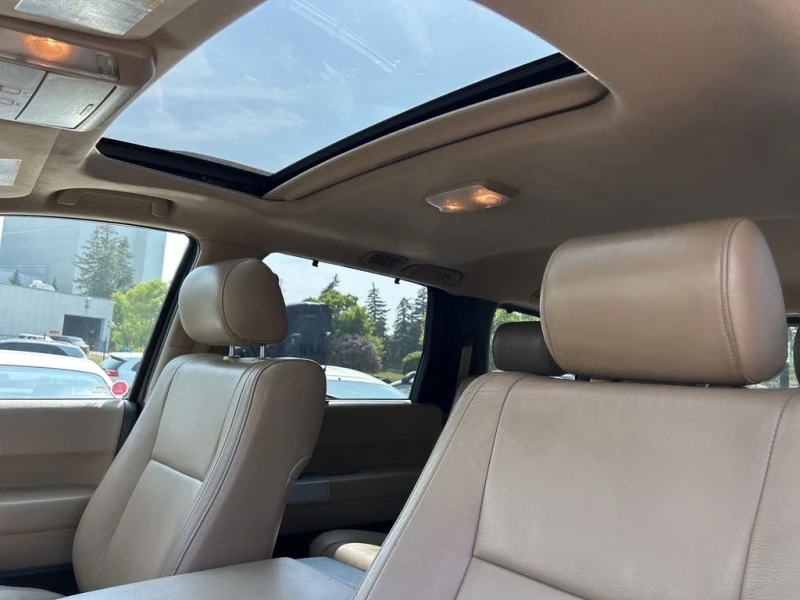 Toyota Sequoia LIMITED* ЗАЩИТЕНО КУПЕ* * ПОДГРЕВ* 5.7* KEYLESS* 4, снимка 10 - Автомобили и джипове - 52317741
