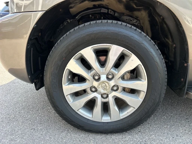 Toyota Sequoia LIMITED* ЗАЩИТЕНО КУПЕ* * ПОДГРЕВ* 5.7* KEYLESS* 4, снимка 6 - Автомобили и джипове - 52317741