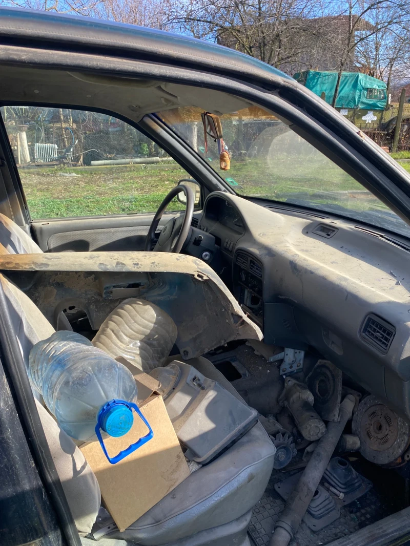 Kia Sportage, снимка 6 - Автомобили и джипове - 52992294