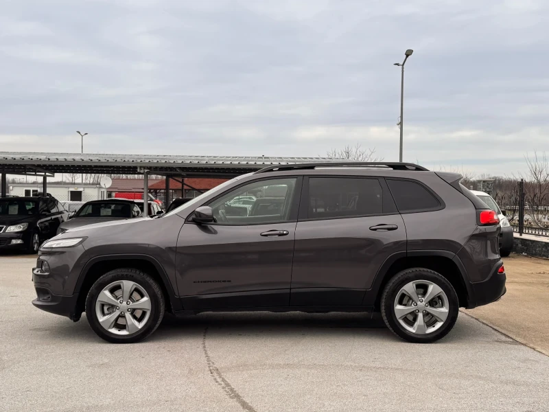 Jeep Cherokee 2.2CRDI 4х4 АВТОМАТ ПАНОРАМА , снимка 2 - Автомобили и джипове - 53481939