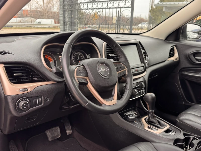 Jeep Cherokee 2.2CRDI 4х4 АВТОМАТ ПАНОРАМА , снимка 7 - Автомобили и джипове - 53481939