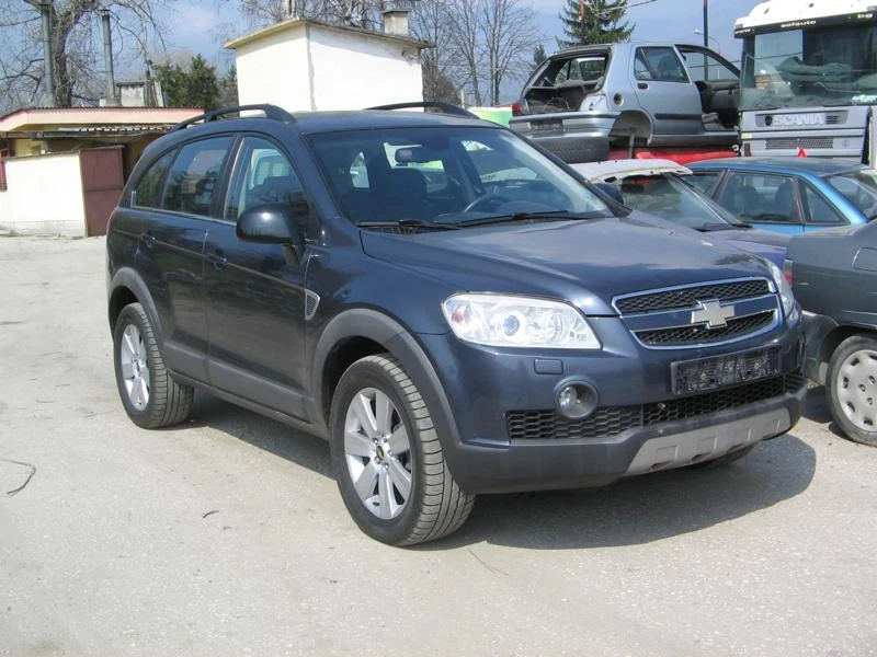 Chevrolet Captiva 2.0, снимка 2 - Автомобили и джипове - 49530287