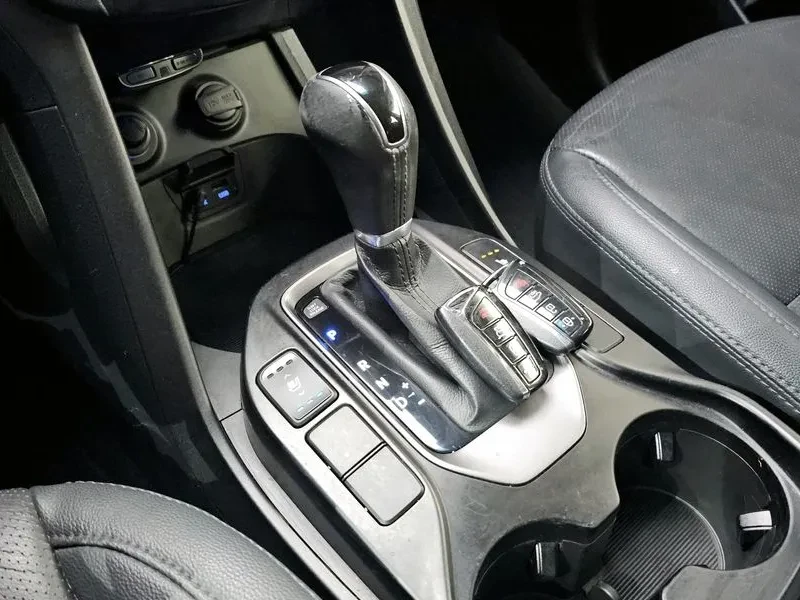 Hyundai Santa fe 2.0, снимка 9 - Автомобили и джипове - 54256841