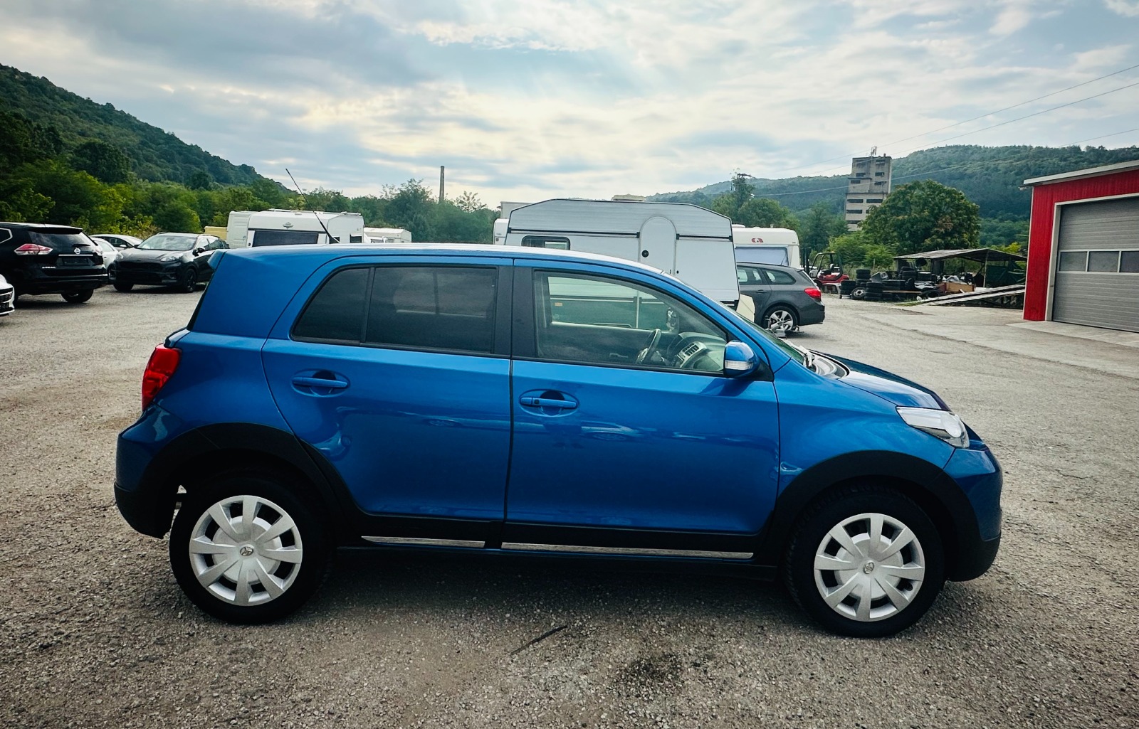 Toyota Urban Cruiser 1.4 D4D NAVI 4x4 УНИКАТ - изображение 2