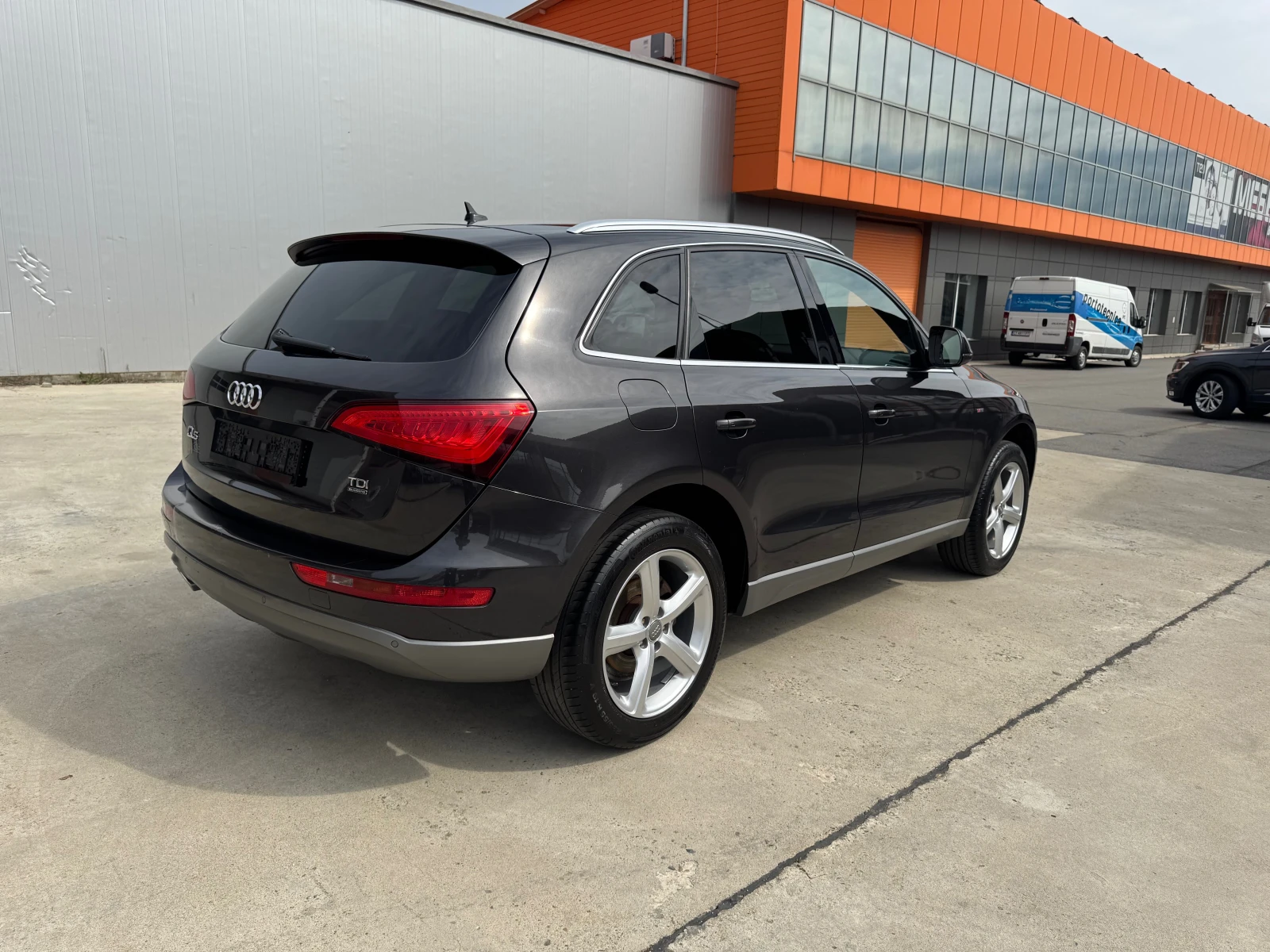 Audi Q5 2.0TDI S-LINE QUATTRO 271000km.100% - изображение 4