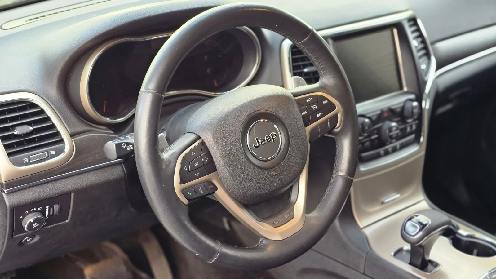 Jeep Grand cherokee 5.7 Hemi, Газ, 4х4 - изображение 9