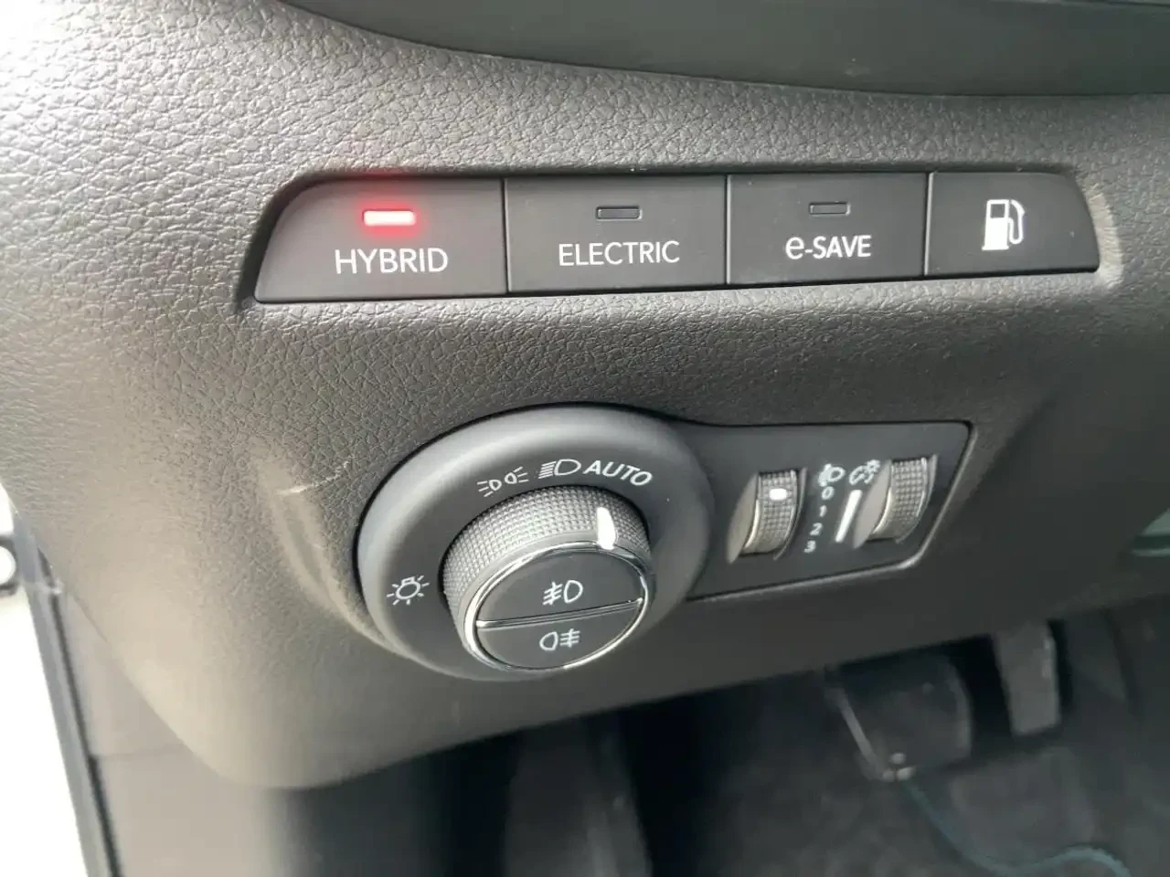 Jeep Compass Plug In Hybrid ����������� | Mobile.bg � ����������� 6