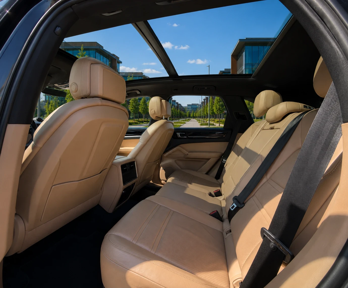Porsche Cayenne 3.0i -Панорама-Амбиентно-Подгрев-Подгр.волан, снимка 7 - Автомобили и джипове - 54796554