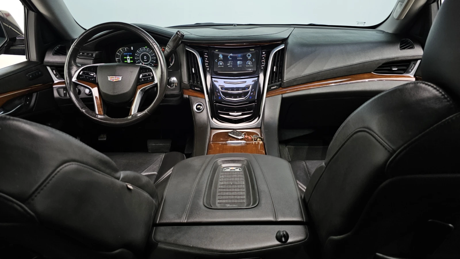 Cadillac Escalade 6.2* ЕЛ. БАГАЖНИК* BLIND SPOT* HUD* 360* КРАЙНА ЦЕ, снимка 7 - Автомобили и джипове - 55367080