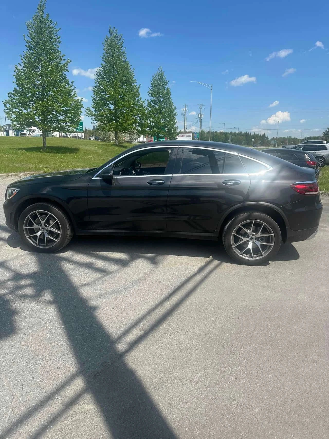 Mercedes-Benz GLC 300 * COUPE * ГЛАВНО ПРЕДСТАВИТЕЛСТВО , снимка 4 - Автомобили и джипове - 55555154