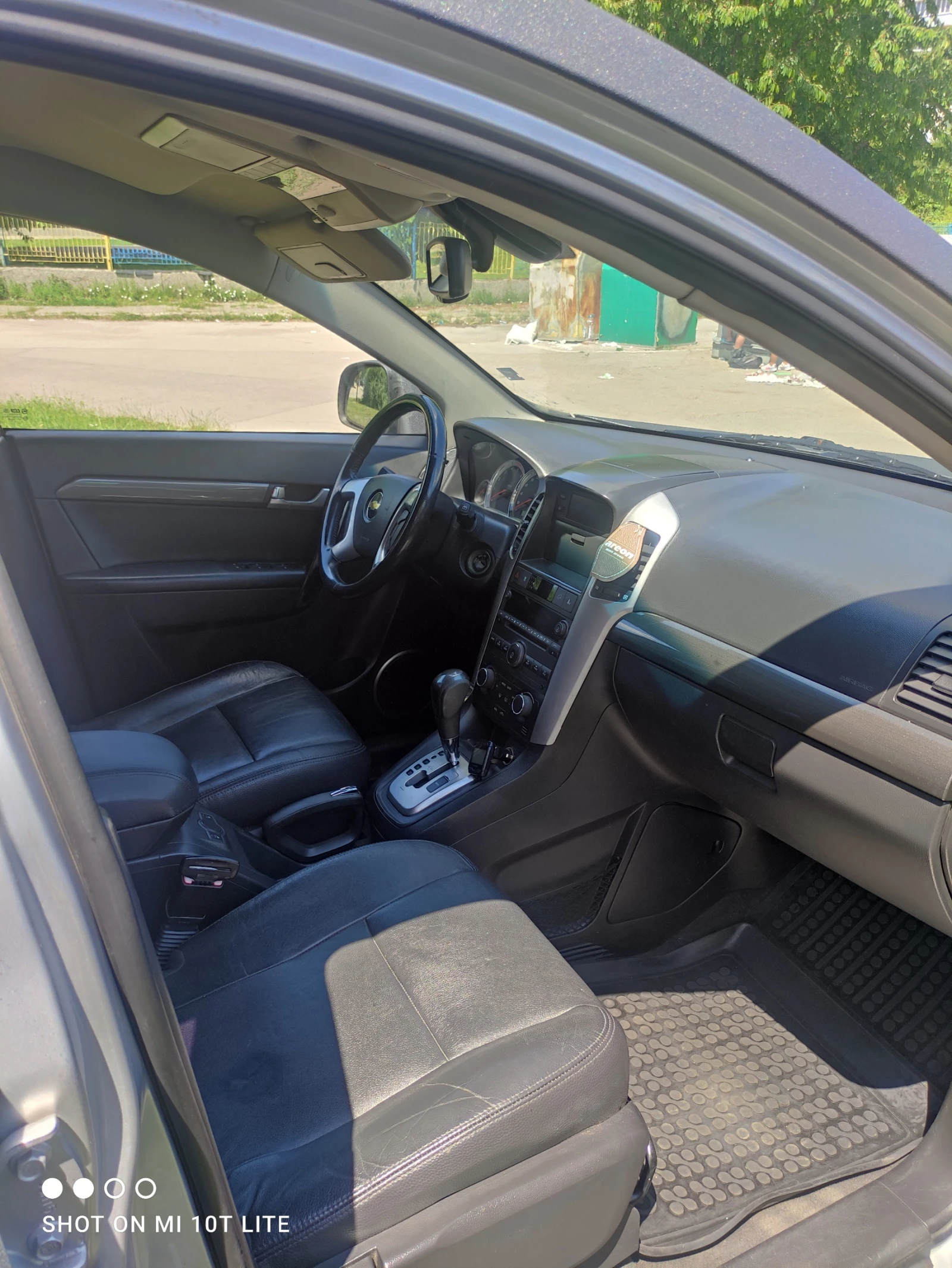 Chevrolet Captiva, снимка 8 - Автомобили и джипове - 55642258