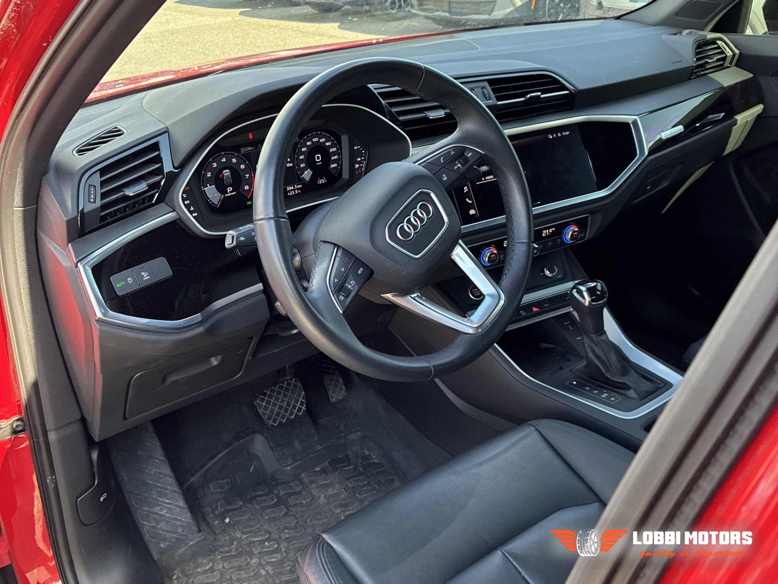 Audi Q3, снимка 5 - Автомобили и джипове - 56113842