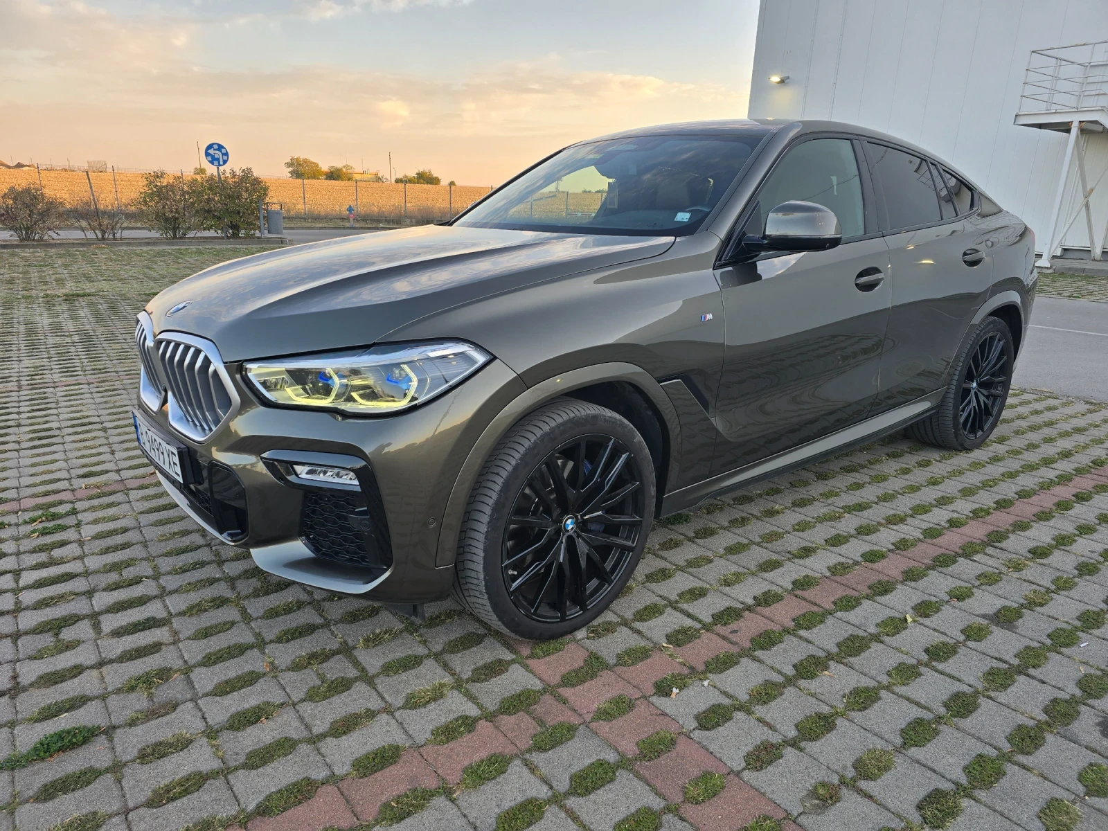 BMW X6 xDrive30d, снимка 2 - Автомобили и джипове - 56412666