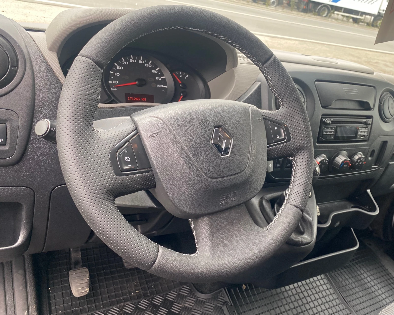 Renault Master  - изображение 7