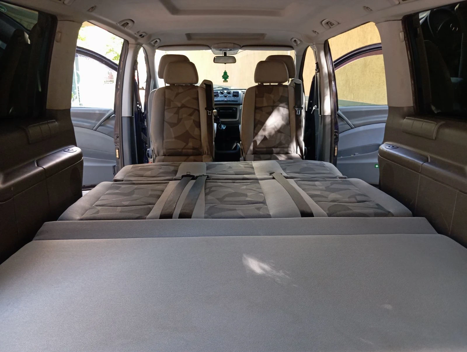 Mercedes-Benz Vito 115 CDI, снимка 9 - Бусове и автобуси - 55364246
