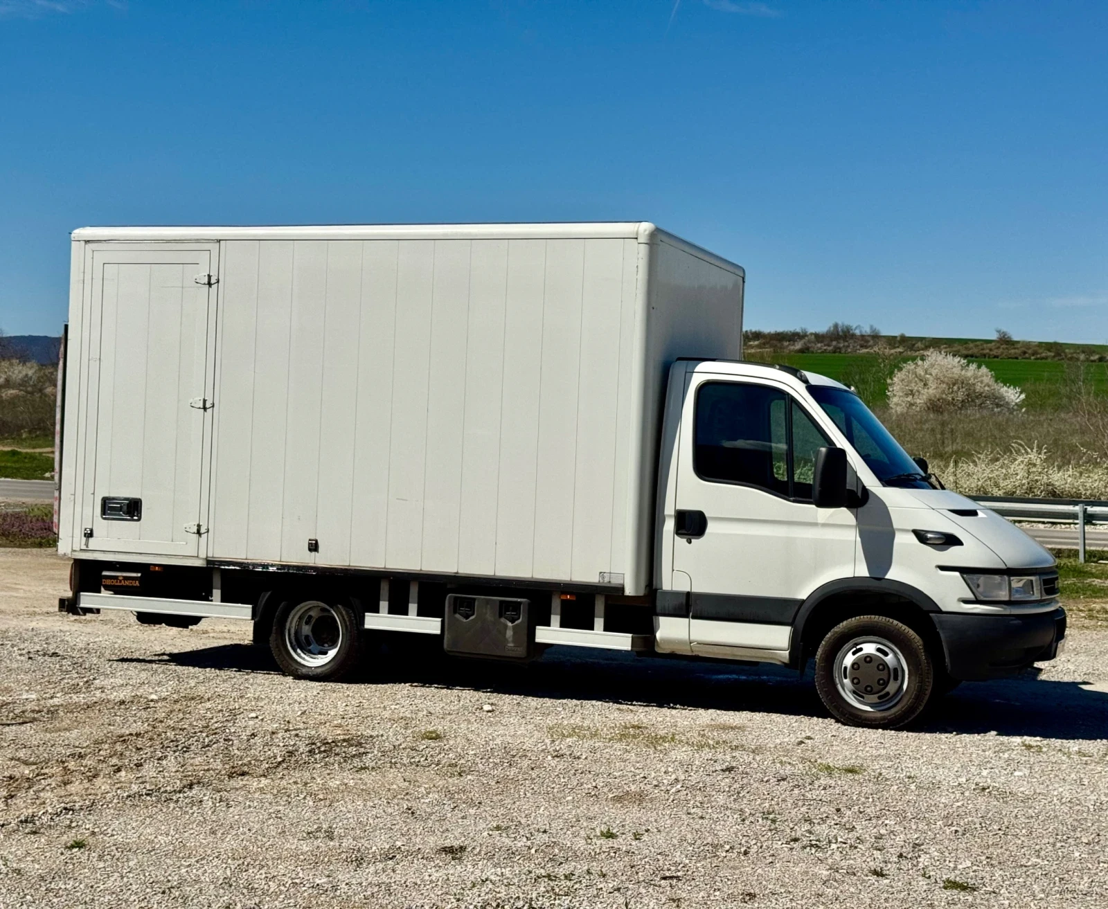 Iveco Daily ПАДАЩ БОРД* СТРАНИЧНА ВРАТА* СЕРВИЗНА ИСТОРИЯ, снимка 8 - Бусове и автобуси - 55698970