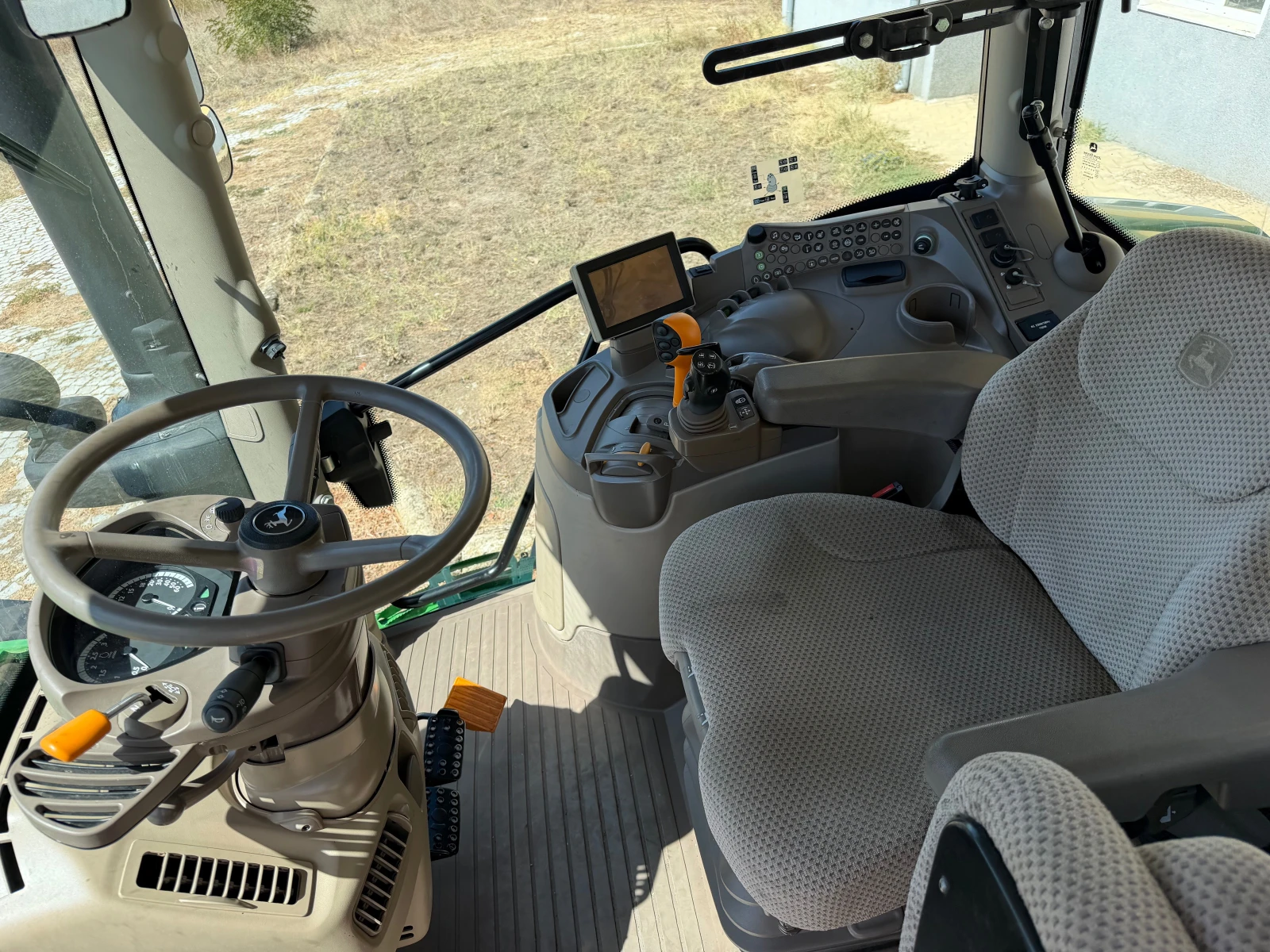 Трактор John Deere 6130R POWER QUAD ЛИЗИНГ, снимка 13 - Селскостопанска техника - 55556235