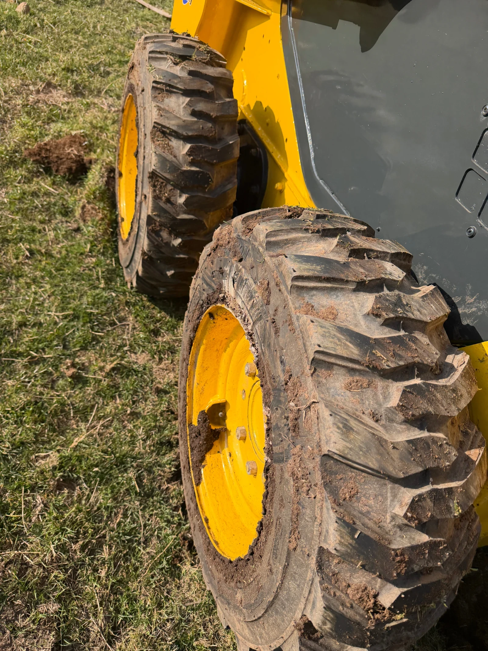 ���� ����� �������� Komatsu SK 714 ��� ���� ��������� ��������� ���� | Mobile.bg � ����������� 6