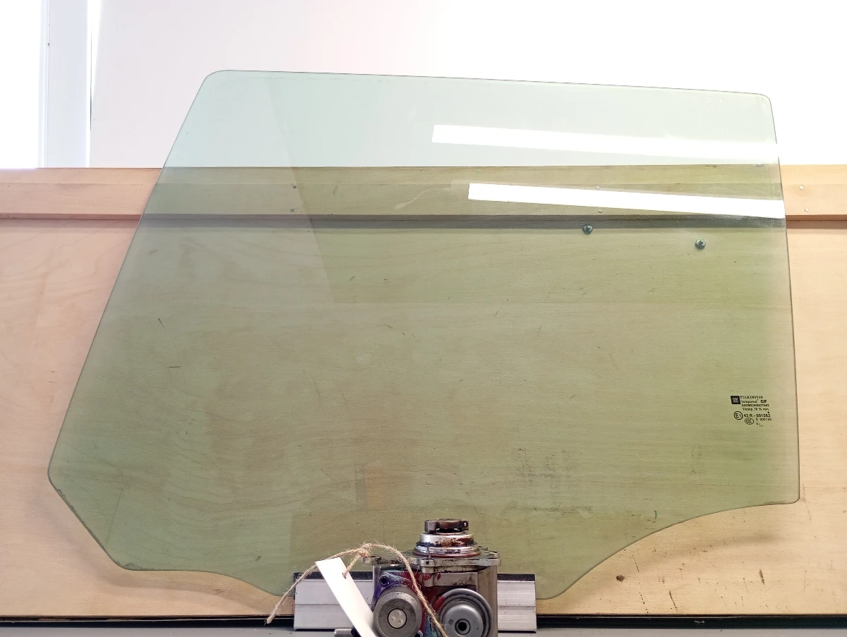 ������ ����� ���� ���� ������ 1.9� | Mobile.bg � ����������� 1