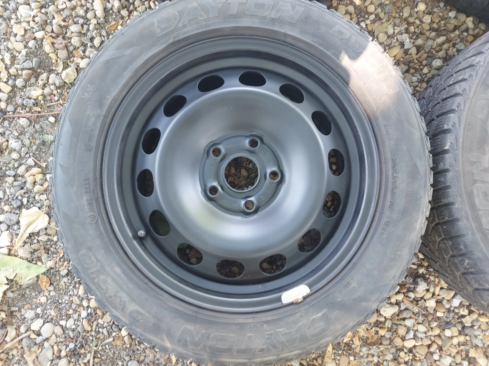 Гуми с джанти Dayton 205/55R16, снимка 2 - Гуми и джанти - 56112180