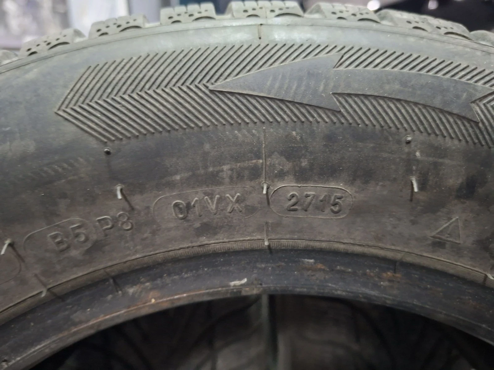 Гуми Зимни 185/65R14, снимка 3 - Гуми и джанти - 56321142