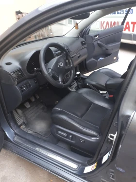 Toyota Avensis 2.2, снимка 2