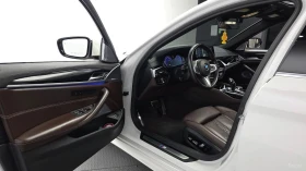BMW 540 xDrive* M PACK* 360* HUD* DISTRO* H/K* ОБДУХВАНЕ, снимка 8