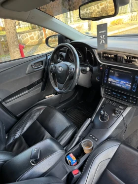 Toyota Auris 1.8 Hybrid / LPG, снимка 14