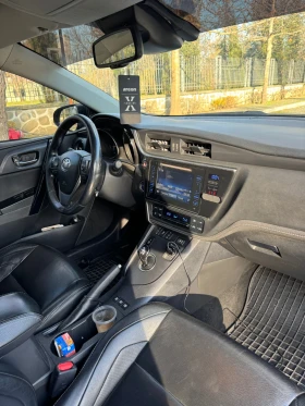 Toyota Auris 1.8 Hybrid / LPG, снимка 13