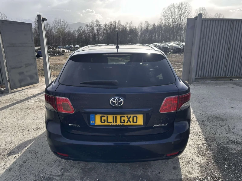 Toyota Avensis 2.0D-4D 126к.с НА ЧАСТИ, снимка 4 - Автомобили и джипове - 52557141