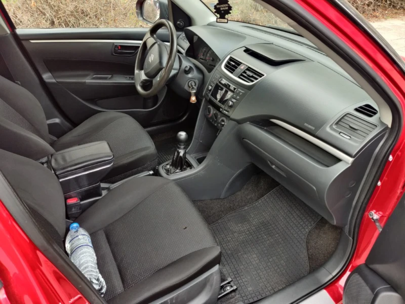 Suzuki Swift 1.2i, снимка 7 - Автомобили и джипове - 46828323