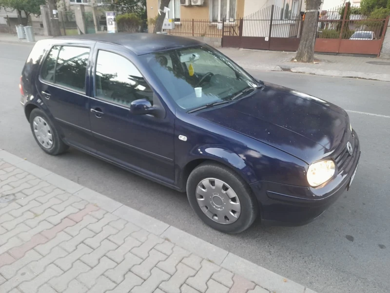 VW Golf 1.6SR 101к.с, снимка 4 - Автомобили и джипове - 47092398