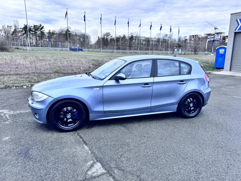 BMW 120 D, снимка 4 - Автомобили и джипове - 48547561