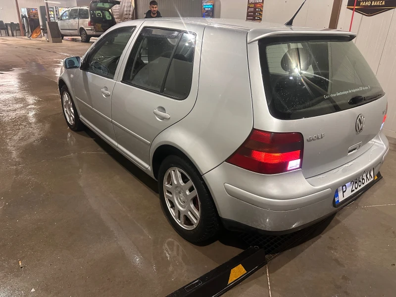 VW Golf 1.9 110, снимка 5 - Автомобили и джипове - 48885747