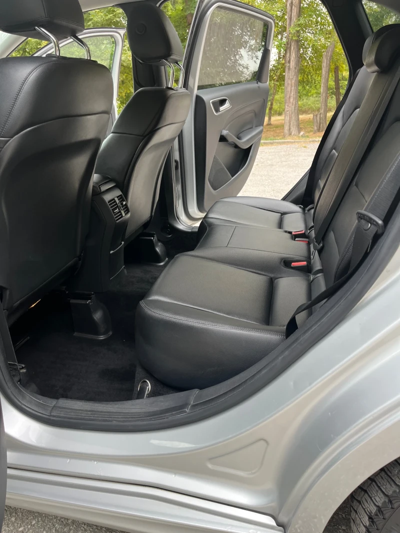 Mercedes-Benz B 180, снимка 13 - Автомобили и джипове - 50956537