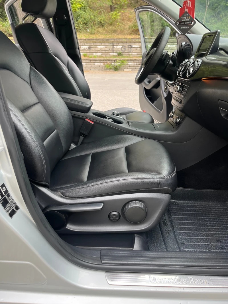 Mercedes-Benz B 180, снимка 12 - Автомобили и джипове - 50956537