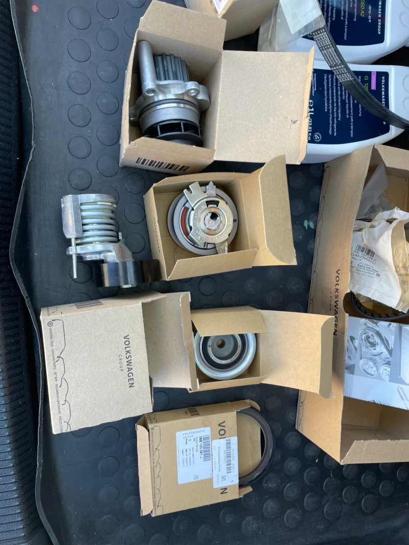 VW Golf, снимка 16 - Автомобили и джипове - 51500208