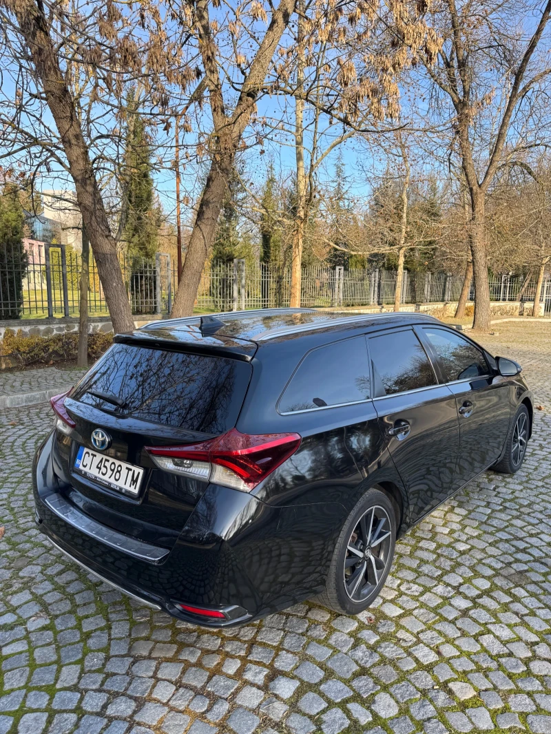 Toyota Auris 1.8 Hybrid / LPG, снимка 6 - Автомобили и джипове - 52891486